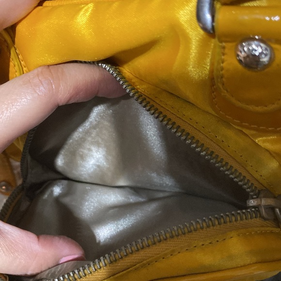 Tod’s small nylon handbag -authentic✅ leather handles✅ firm ✅ - Picture 13 of 17